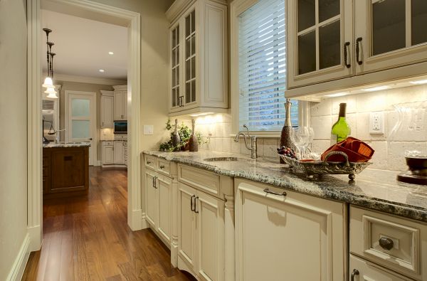 Butlers Pantry Installation in Cibolo