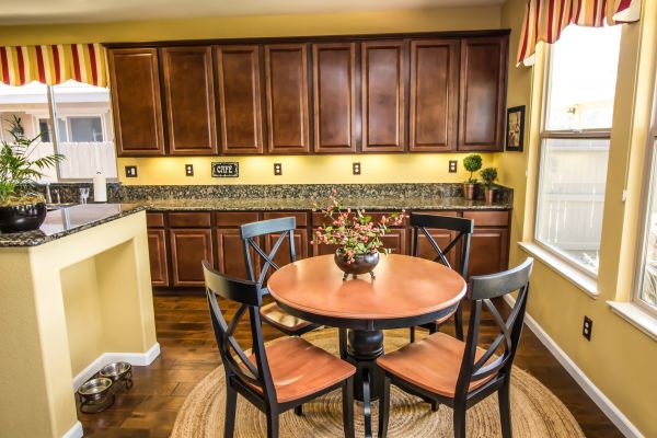 Oak Cabinet Remodeling in Cibolo